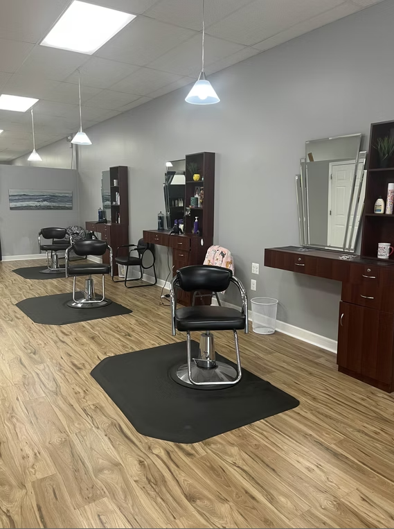 Salon gallery image